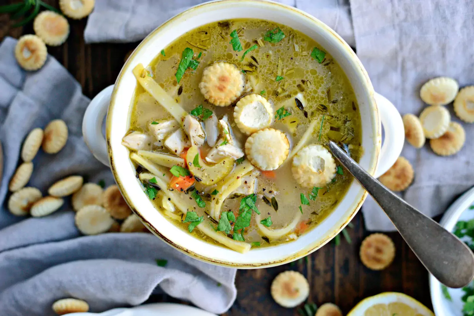 kurinyy sup s lapshoy